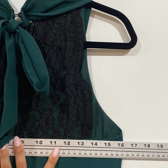 Gal Meets Glam Green Melanie Jumpsuit NWT Size 10 - Picture 12 of 12